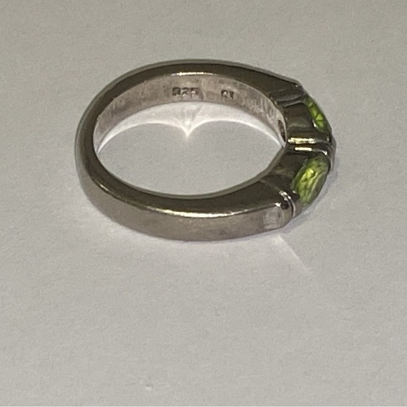 Peridot Natural Two-Stone Sterling Silver Designer Ring - Vintage. - Picture 3 of 11